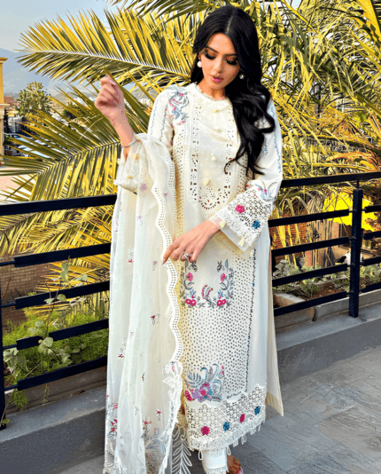 QALAMKAR LUXURY LAWN Fabric