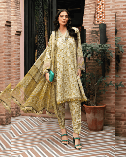 MARIA B LUXURY LAWN Fabric